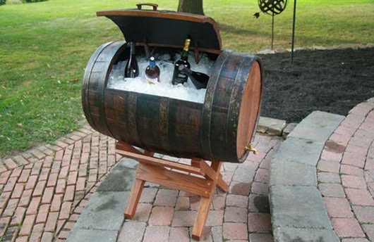 wine-barrel-ice-bin