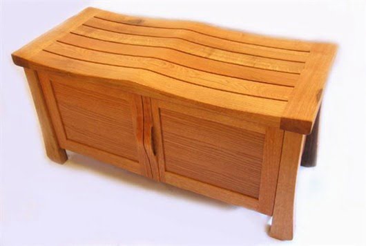 wine-barrel-shoe-bench