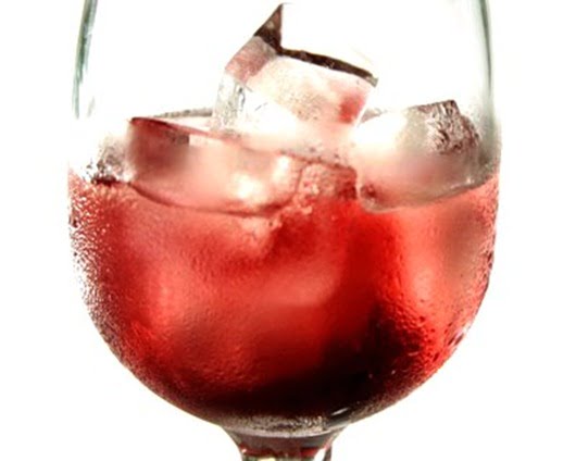 Never-Put Ice-Cubes-in-Your-Wine